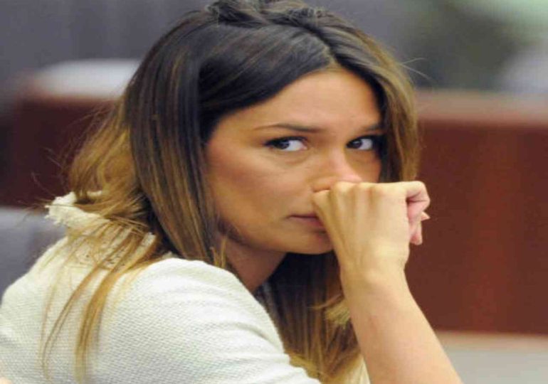 Italia sacudida por el indulto a Nicole Minetti, excolaboradora de Berlusconi y pareja de un empresario en Punta del Este