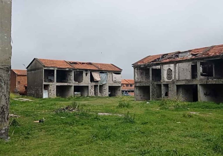 Edil colorado destacó labor social y reiteró reclamo por viviendas abandonadas en Pan de Azúcar