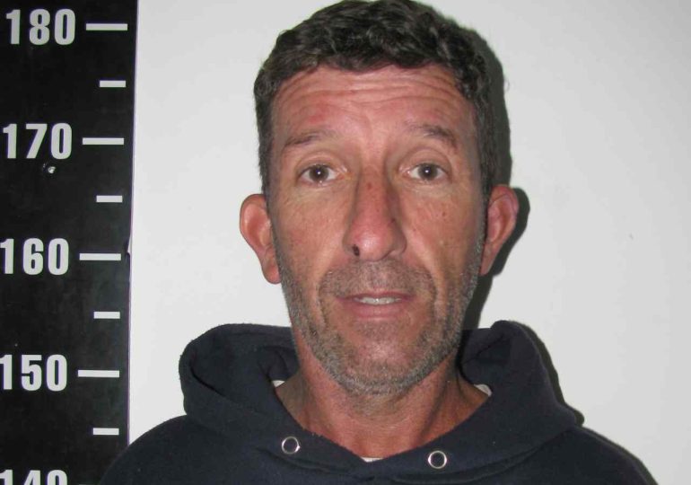 Hurtó un auto en Piriápolis, intentó escapar y fue detenido: 13 meses de prisión