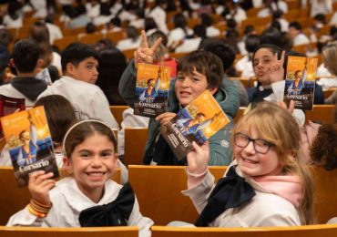 Más de 1.200 escolares y liceales del medio rural asistieron a función de “El Corsario” en el Sodre
