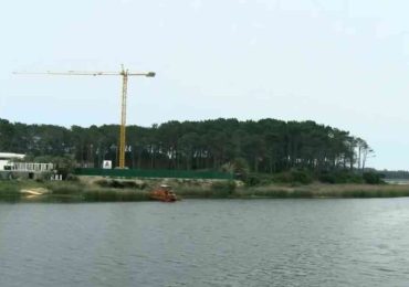 IDM abre compuertas en Laguna del Diario por alto nivel y obras en Leandro Gómez