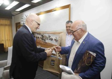 Embajada de Grecia e IDM avanzan en propuestas de colaboración
