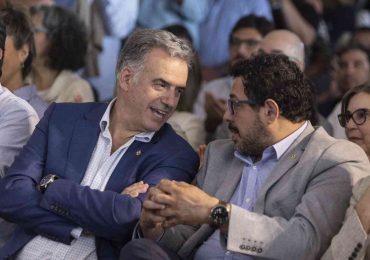 Alejandro Sánchez reconoció preocupación por caída en aprobación de Orsi