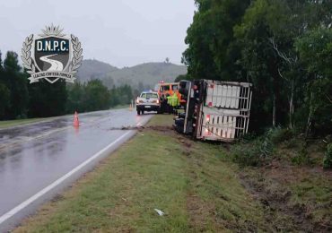 Camionero de 77 años murió tras volcar en Ruta 13 con carga de ganado