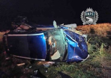 Mujer embarazada murió en vuelco en Ruta 8; un niño sufrió graves lesiones y viajaba sin retención infantil