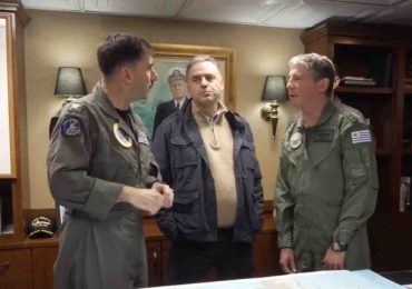 PIT-CNT acusa a Orsi de violar la Constitución tras visita al USS Nimitz