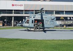 Armada evacúa a tripulante de pesquero frente a Punta del Este