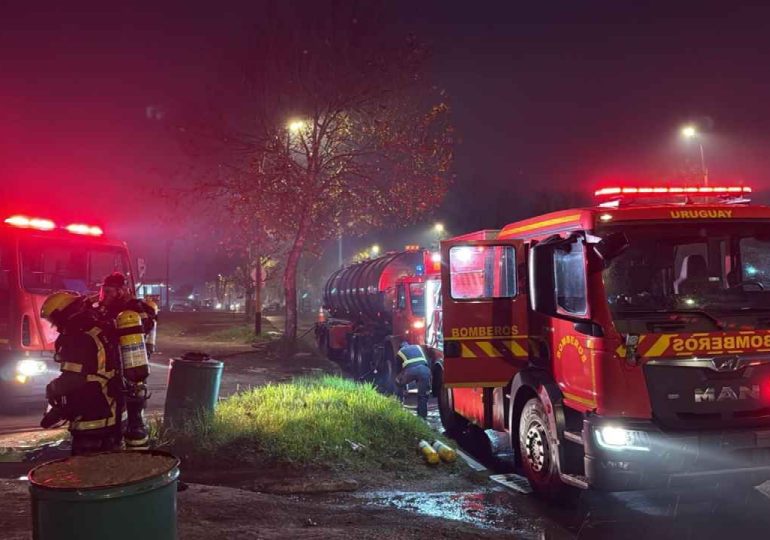 Incendio destruyó un depósito de pinturas en Casavalle