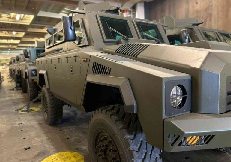 Blindados del Ejército patrullarán Cerro y Marconi bajo mando de la Policía