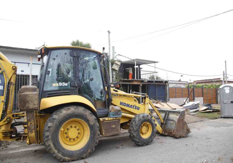 IDM colabora en la demolición de tres viviendas vinculadas al narcotráfico