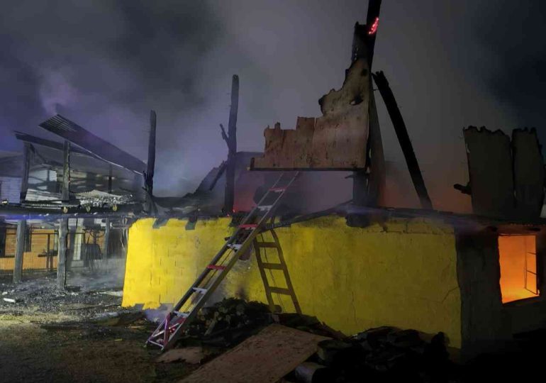 Incendio provocó pérdidas totales en una vivienda de Pan de Azúcar