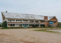 La IDM inició la demolición de construcciones en Playa Hermosa
