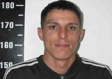 Condenado a cinco meses de prisión por amenazar a un menor y agredir a un hombre en Pan de Azúcar