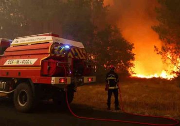 Los incendios arrasan más superficie que nunca en Francia