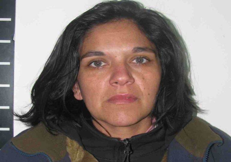 Intentó hurtar en un supermercado e incumplía arresto domiciliario: fue condenada a nueve meses de prisión