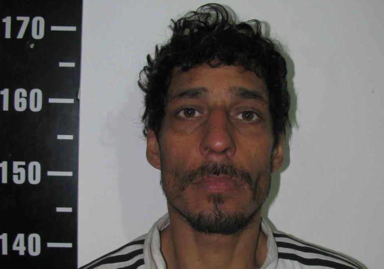 Rompió un vehículo para robar dinero y documentos y terminó condenado a 13 meses de cárcel
