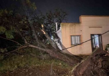 Temporal en Salto dejó una mujer fallecida, varios heridos y graves daños materiales
