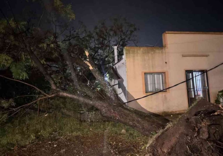 Temporal en Salto dejó una mujer fallecida, varios heridos y graves daños materiales