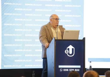 Somos Uruguay: Abella destacó el desafío de adaptar la salud y las empresas al avance de la tecnología
