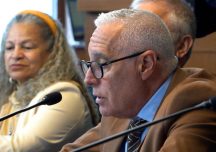 Negro presentó ante el Parlamento la estrategia nacional de control de armas y municiones