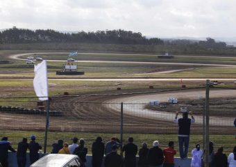 Doble jornada de motocross y automovilismo se vivirá en el Polideportivo Motor Maldonado