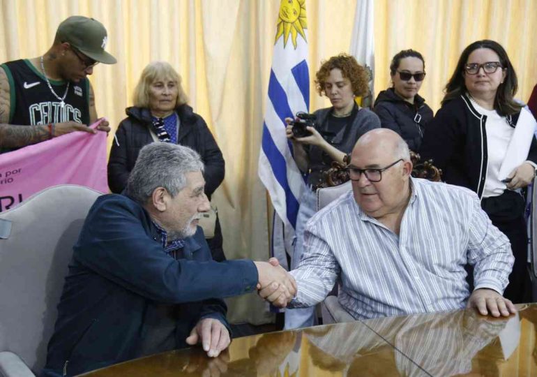 Abella y FUCVAM acuerdan acceso a tierras con servicios