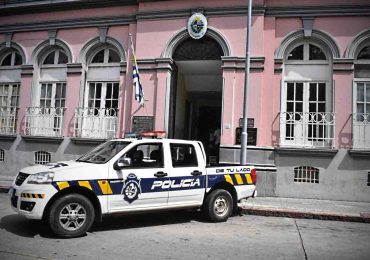 Un motociclista resultó lesionado tras colisionar con un móvil policial en Maldonado