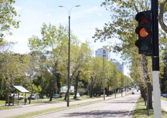 Nuevos semáforos estarán operativos en Solanas y Roosevelt