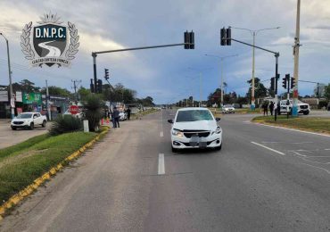 Una menor fue embestida por un automóvil en la Ruta Interbalnearia, en Parque del Plata